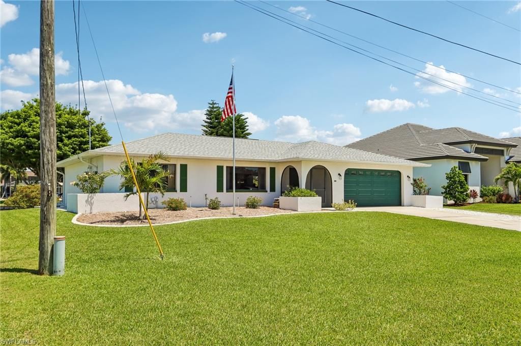Image 3 of property listing at 2609 SW 37th ST, Cape Coral, FL 33914