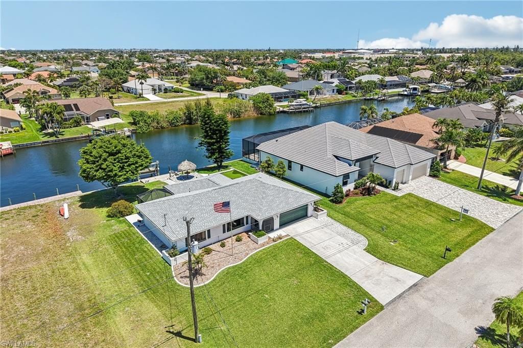 Image 35 of property listing at 2609 SW 37th ST, Cape Coral, FL 33914