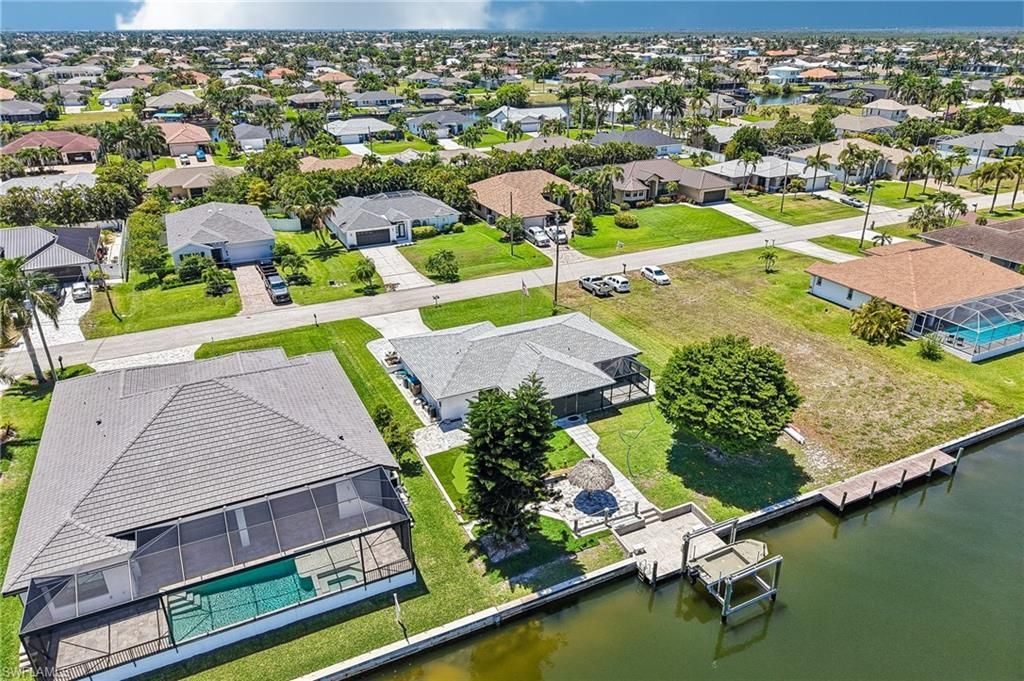 Image 40 of property listing at 2609 SW 37th ST, Cape Coral, FL 33914