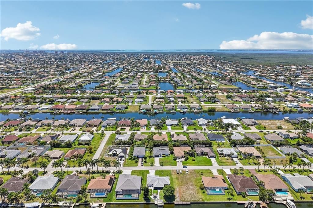 Image 44 of property listing at 2609 SW 37th ST, Cape Coral, FL 33914