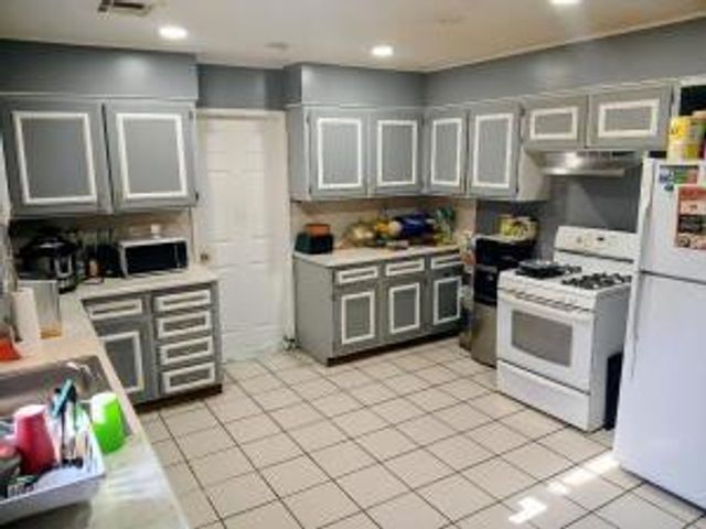 4052 Lindsay Street, Jurupa Valley, CA 92509