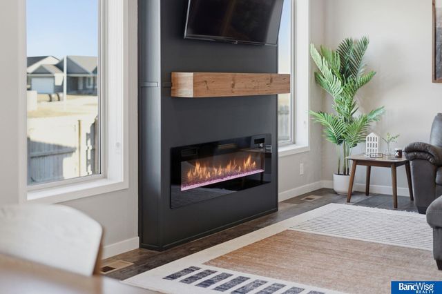 11731 N 145Th Street, Waverly, NE 68462