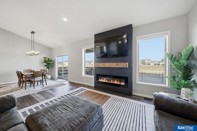 11731 N 145Th Street, Waverly, NE 68462