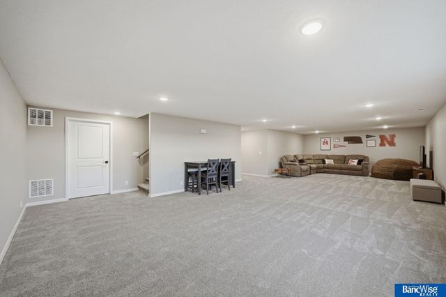 11731 N 145Th Street, Waverly, NE 68462