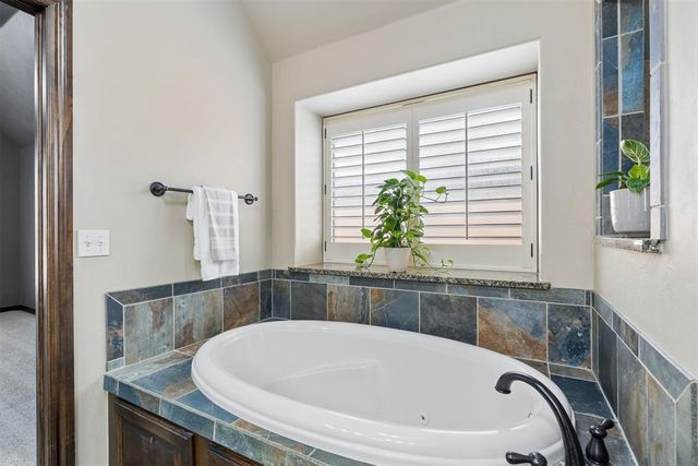 1821 NW 196th Street, Edmond, OK 73012