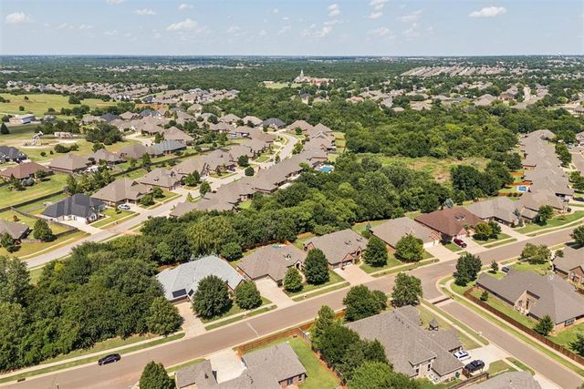 1821 NW 196th Street, Edmond, OK 73012