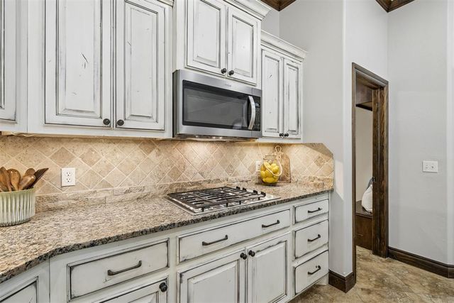 1821 NW 196th Street, Edmond, OK 73012