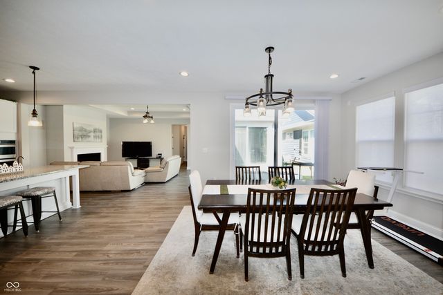 6966 Cherry Creek Boulevard, Carmel, IN 46033