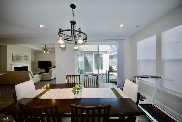 6966 Cherry Creek Boulevard, Carmel, IN 46033