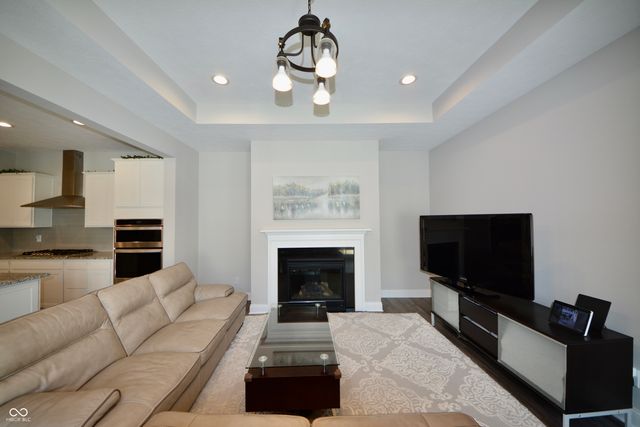 6966 Cherry Creek Boulevard, Carmel, IN 46033