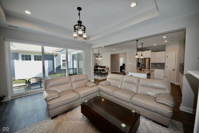 6966 Cherry Creek Boulevard, Carmel, IN 46033