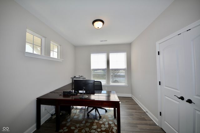 6966 Cherry Creek Boulevard, Carmel, IN 46033