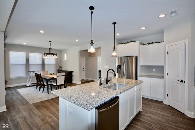 6966 Cherry Creek Boulevard, Carmel, IN 46033