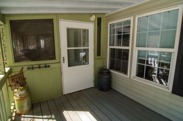 16 Brown Drive, Hinsdale, NH 03451