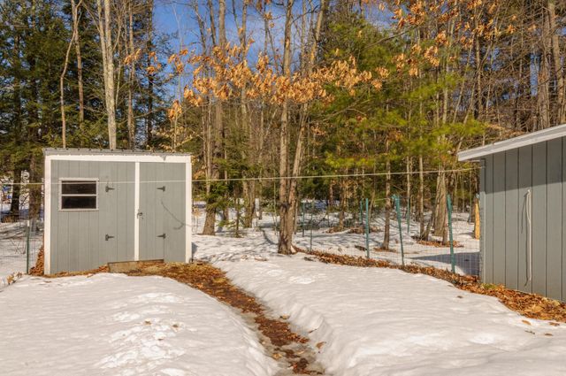 16 Brown Drive, Hinsdale, NH 03451