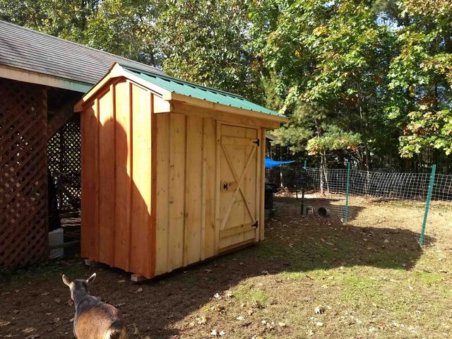 16 Brown Drive, Hinsdale, NH 03451