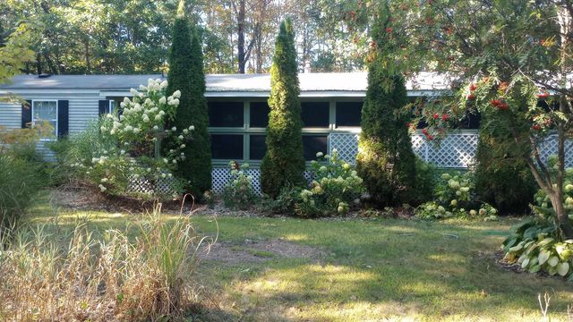 16 Brown Drive, Hinsdale, NH 03451