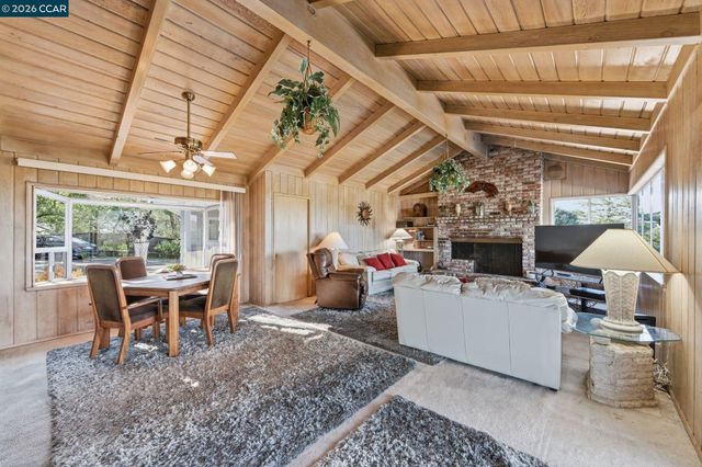 300 Oak View Ter, Danville, CA 94526