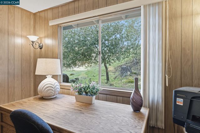 300 Oak View Ter, Danville, CA 94526