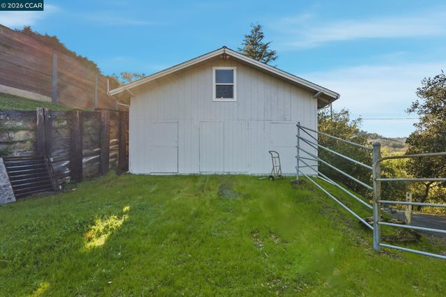 300 Oak View Ter, Danville, CA 94526