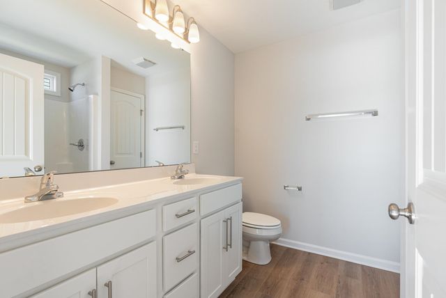 913 Woodside Dr., Conway, SC 29526