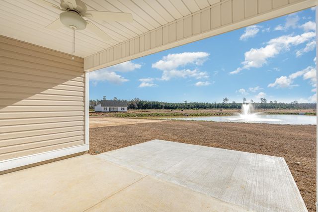 913 Woodside Dr., Conway, SC 29526