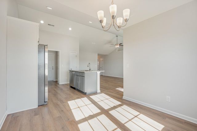 913 Woodside Dr., Conway, SC 29526