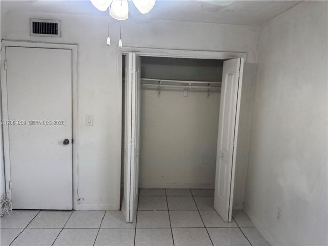 11 SW 32nd Avenue 4, Miami, FL 33135