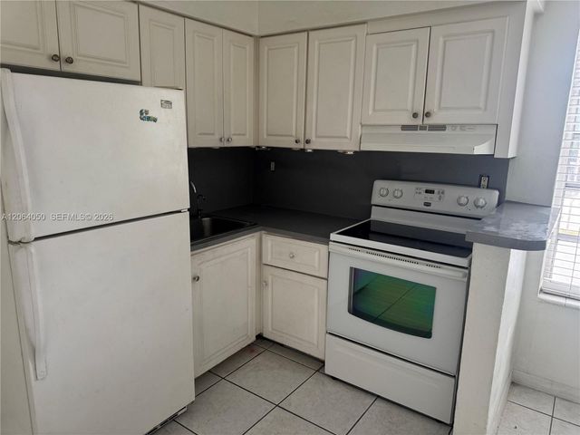 11 SW 32nd Avenue 4, Miami, FL 33135