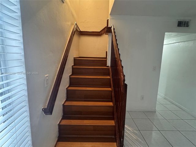 11 SW 32nd Avenue 4, Miami, FL 33135