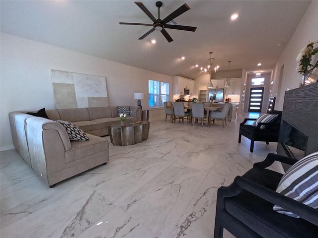 8323 Amber Summit Lane, Angleton, TX 77515