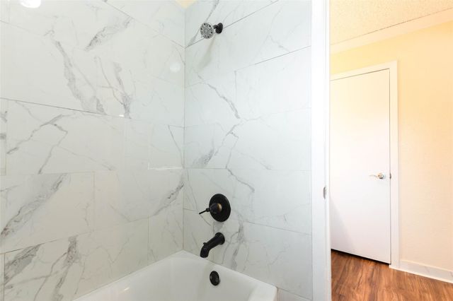 5614 Briarwood Forest Drive, Houston, TX 77088