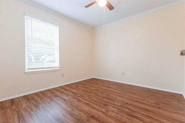 5614 Briarwood Forest Drive, Houston, TX 77088