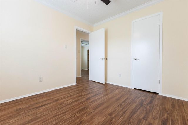 5614 Briarwood Forest Drive, Houston, TX 77088