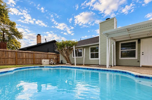 5614 Briarwood Forest Drive, Houston, TX 77088