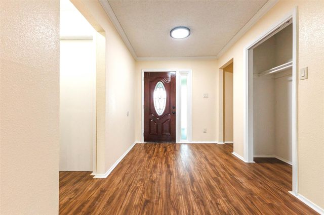 5614 Briarwood Forest Drive, Houston, TX 77088
