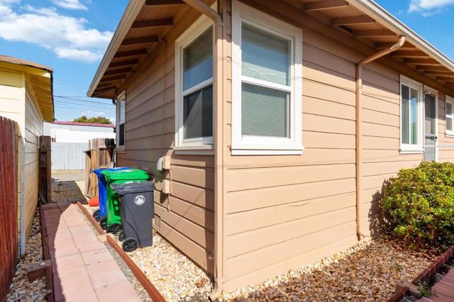 20753 Agnes Lane, Hayward, CA 94541