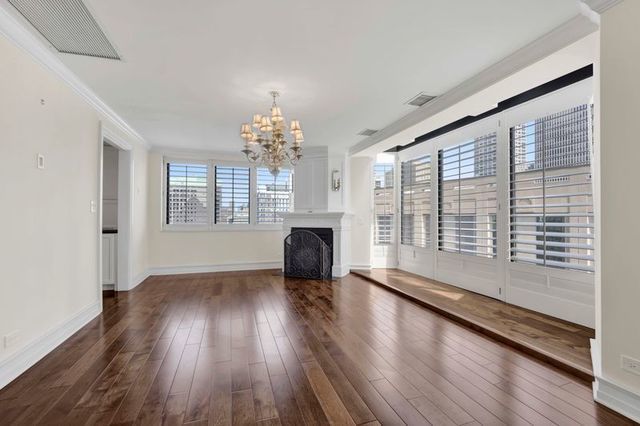 40 E Delaware Place 1702, Chicago, IL 60611