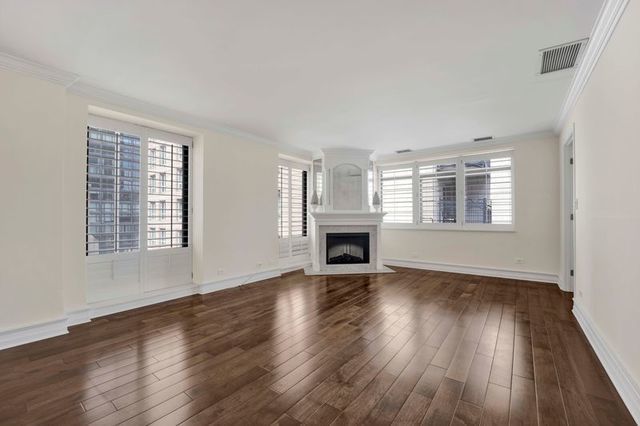 40 E Delaware Place 1702, Chicago, IL 60611
