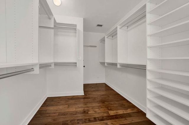 40 E Delaware Place 1702, Chicago, IL 60611