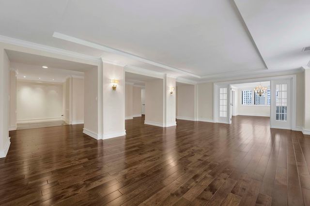 40 E Delaware Place 1702, Chicago, IL 60611