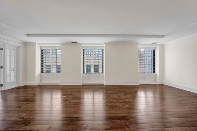 40 E Delaware Place 1702, Chicago, IL 60611