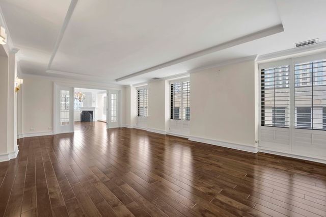 40 E Delaware Place 1702, Chicago, IL 60611
