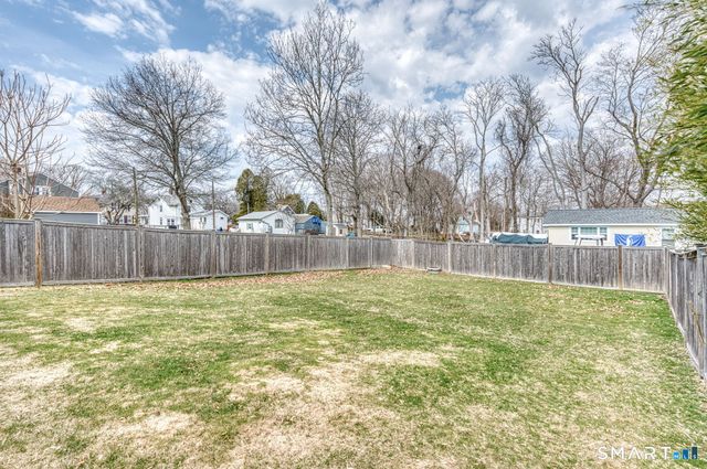 20 George Avenue, Groton, CT 06340