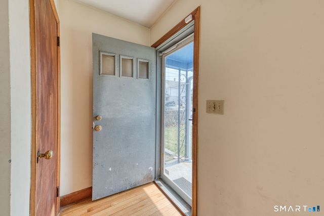 20 George Avenue, Groton, CT 06340