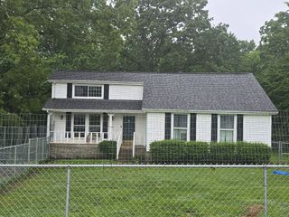 1312 Gip Manning Rd, Clarksville, TN 37042