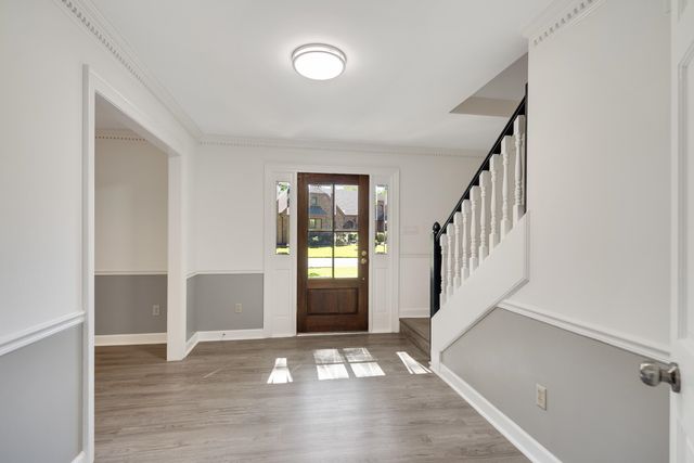 2243 W GLENALDEN DR, Germantown, TN 38139