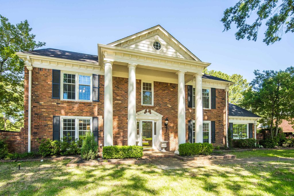 2243 W GLENALDEN DR, Germantown, TN 38139