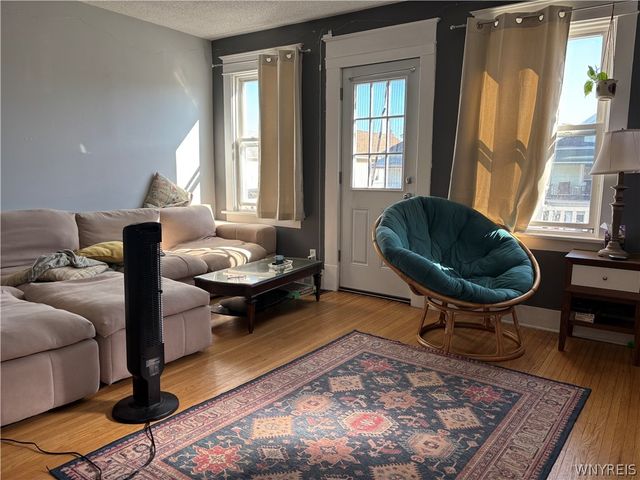 15 Stratford Road, Buffalo, NY 14216