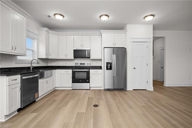 170 Sharber LN, Elizabeth City, NC 27909